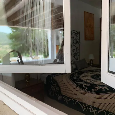 Ibiza Paradise Couette-café